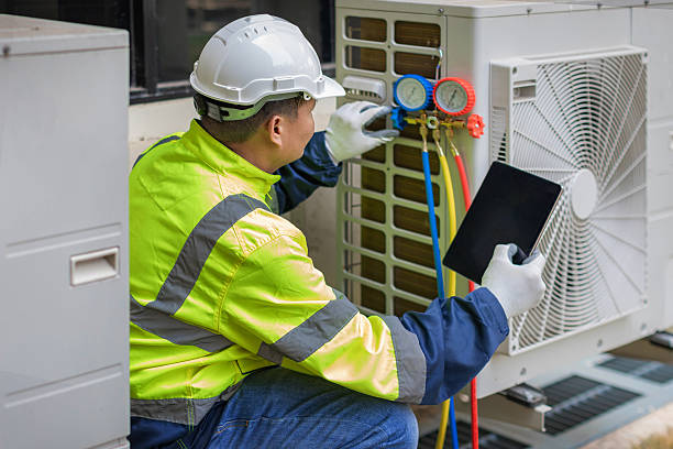 Professional Hvac technician working in Rosedale, MD